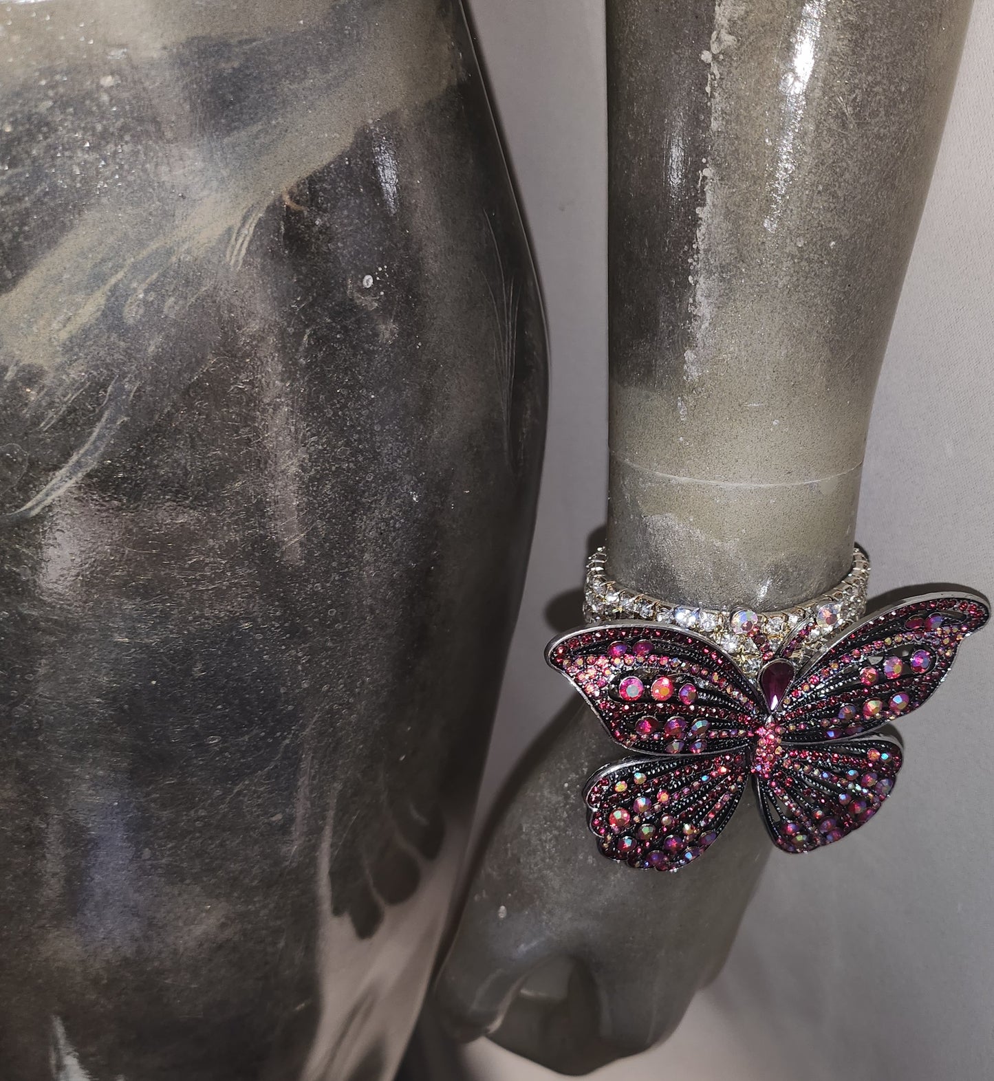 💓PINK Crystal Butterfly Bracelet 🦋
