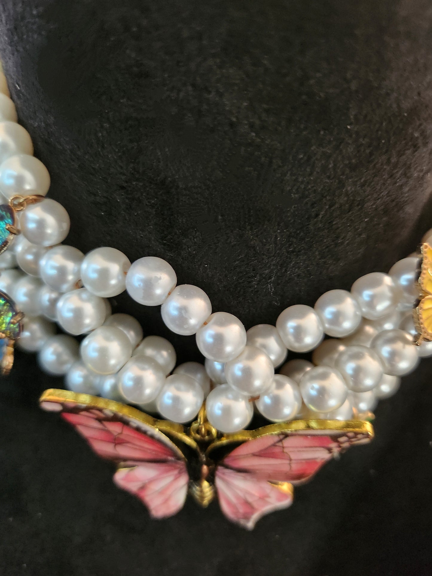 Pearl Floating Butterfly Necklace