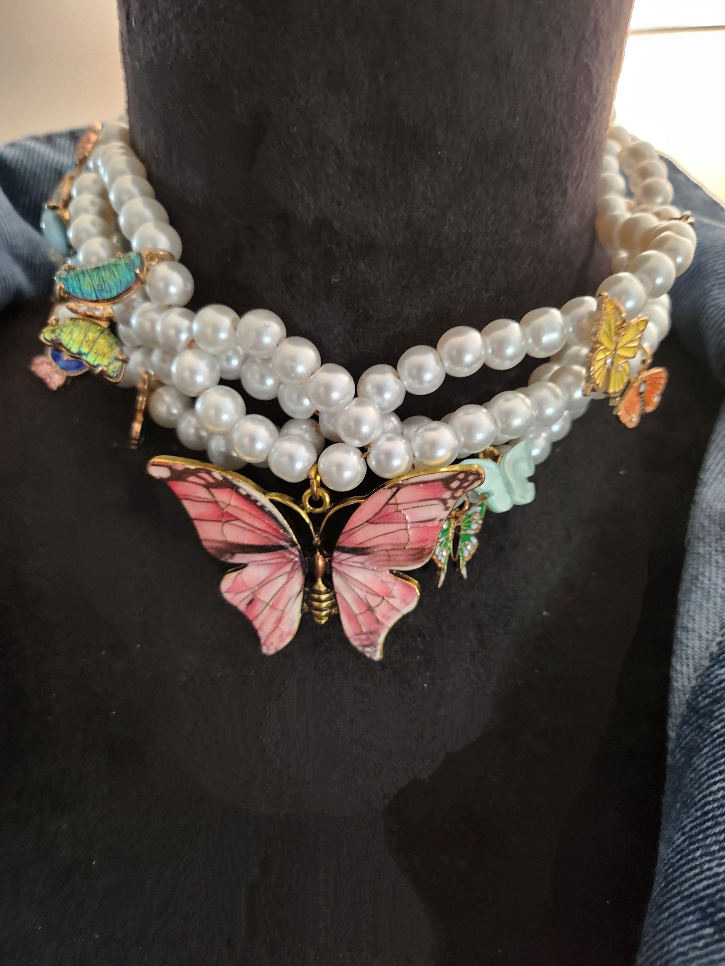 Pearl Floating Butterfly Necklace