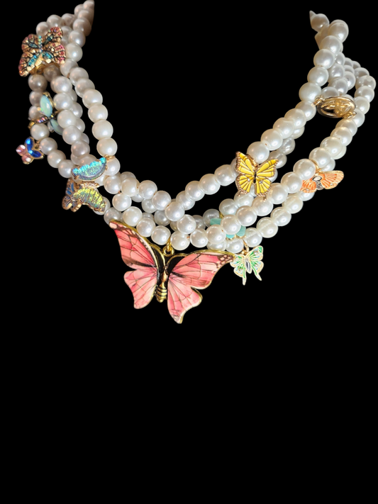 Pearl Floating Butterfly Necklace